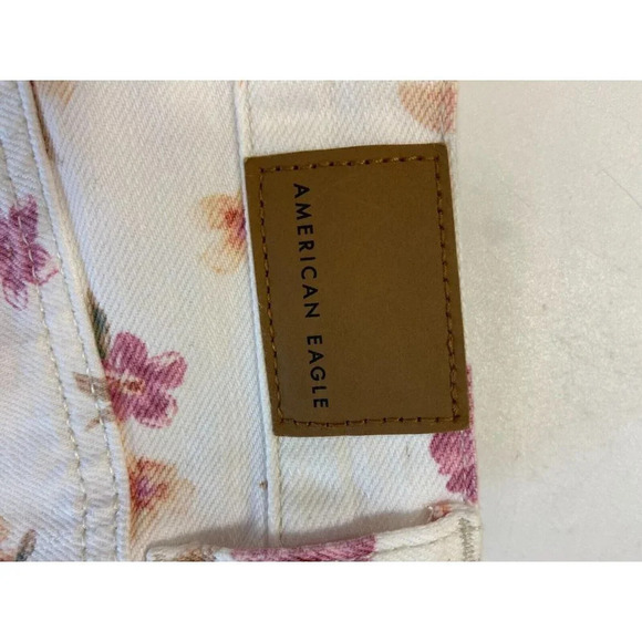 American Eagle Women's Mom Short Floral Mid Rise Denim Cuffed Shorts Size 0 NWT - Picture 8 of 13